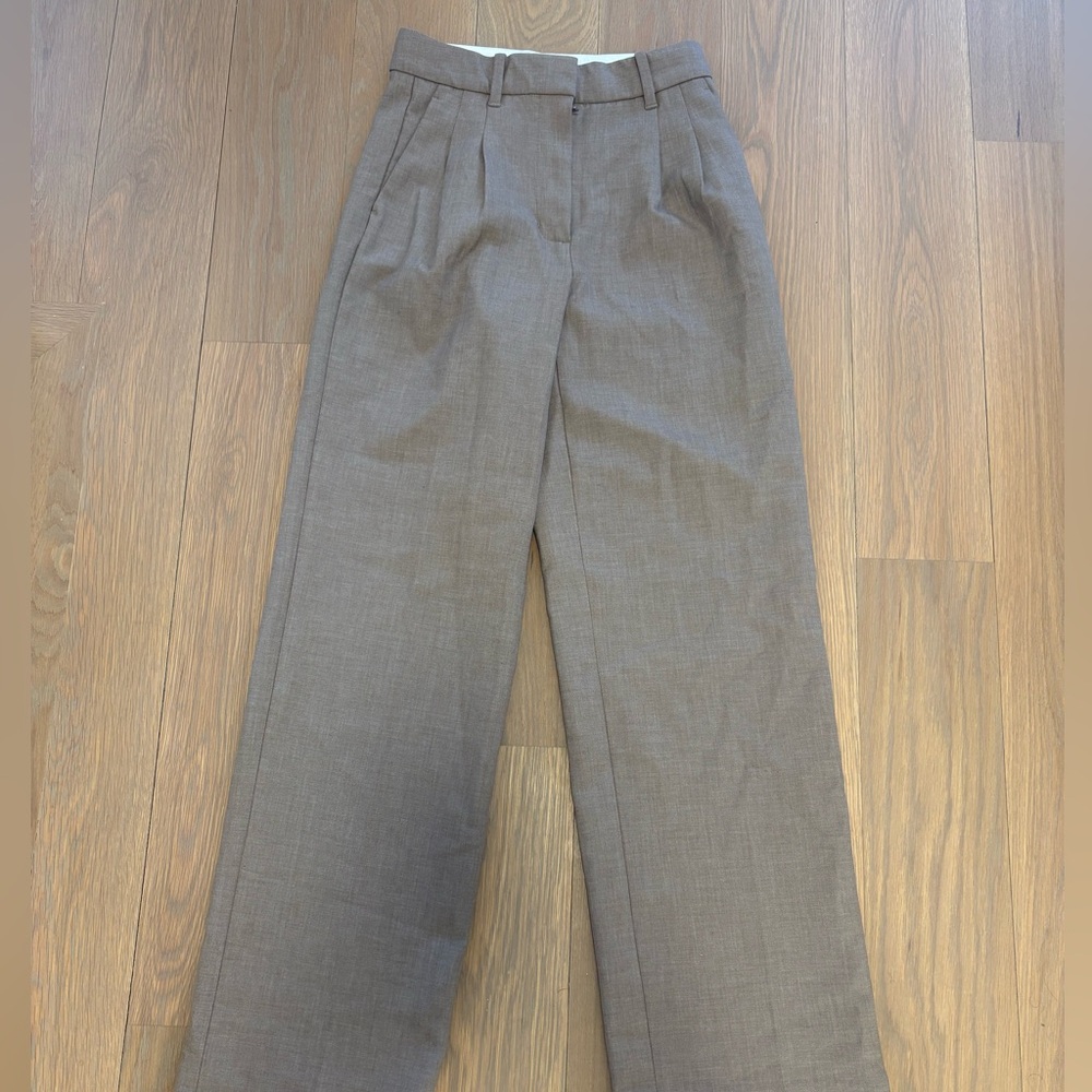 Aritzia Brown Effortless Pants